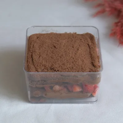 Мини десерт «Клубничный нуар»