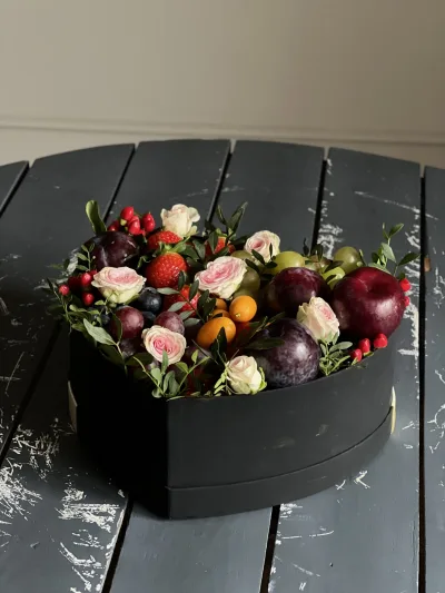Сердце с фруктами