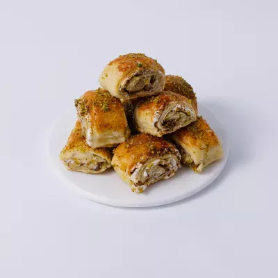 Слоеная пахлава с фисташкой
